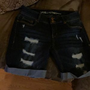 Vanilla star Bermuda Jean shorts size 5